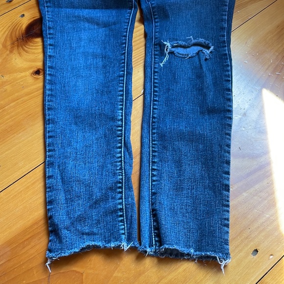 Levi’s 711 Jeans - Picture 4 of 4